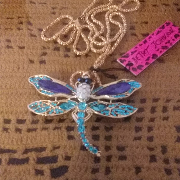 Betsey Johnson Jewelry - Betsy Johnson NWT necklace